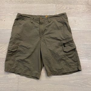Quicksilver men’s cargo shorts size 34